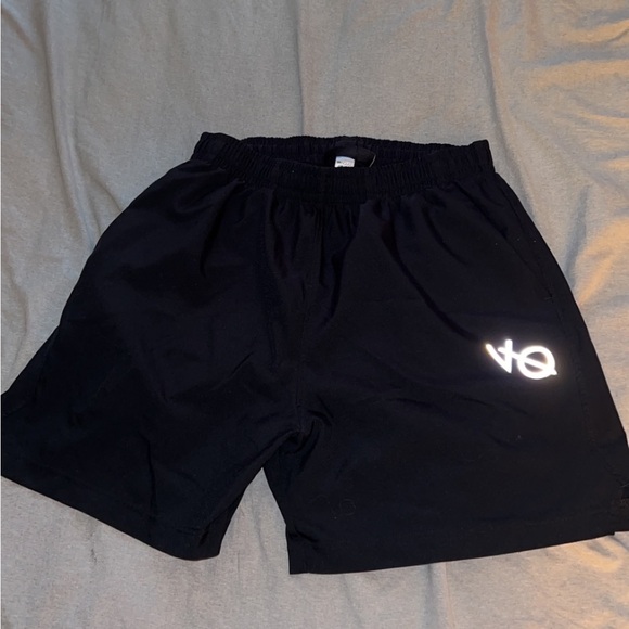 VQ, shorts, medium, used - Picture 1 of 1
